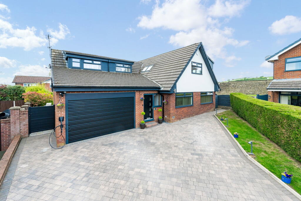 Main image of property: Slaidburn Drive, Bury, BL8 3DG
