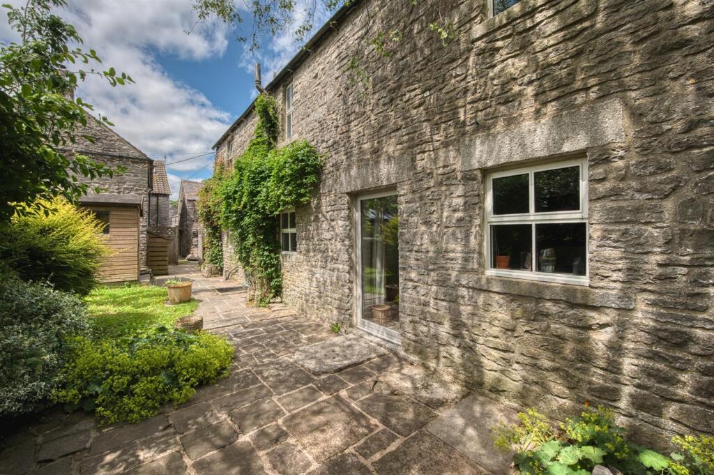Chapel Street, Monyash, Bakewell photo 3