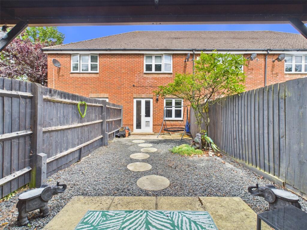 Siareys Close, Chinnor, OX39 photo 3