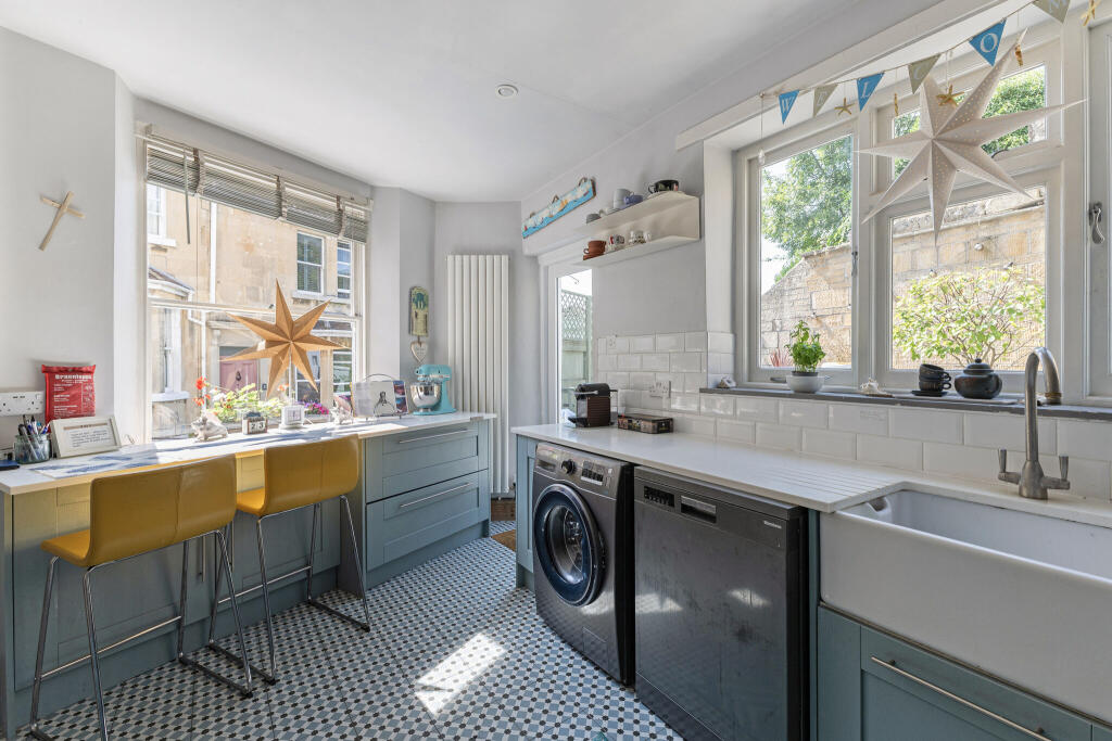 House in Bath - View 4