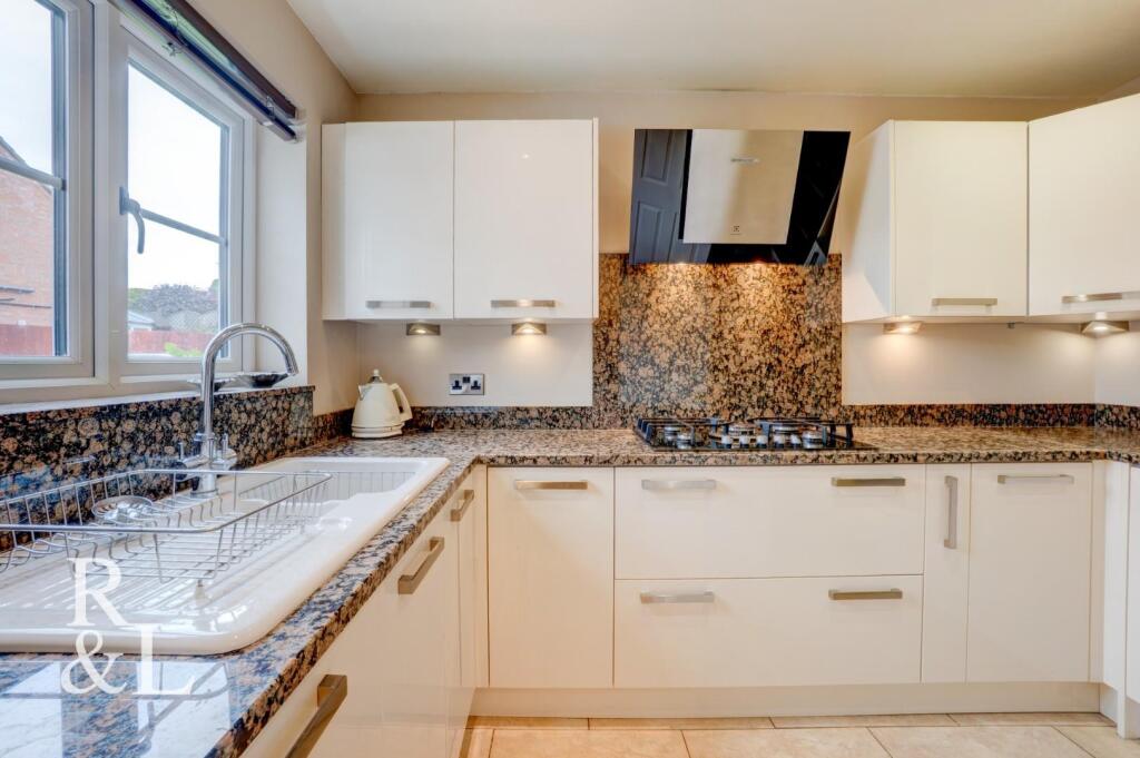 Home Farm Court, Castle Gresley, Swadlincote - View 3