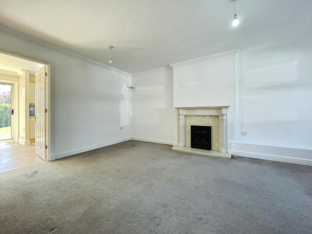 House in Milton Keynes, Monkston, Kents Hill, Monkston and Brinklow - More