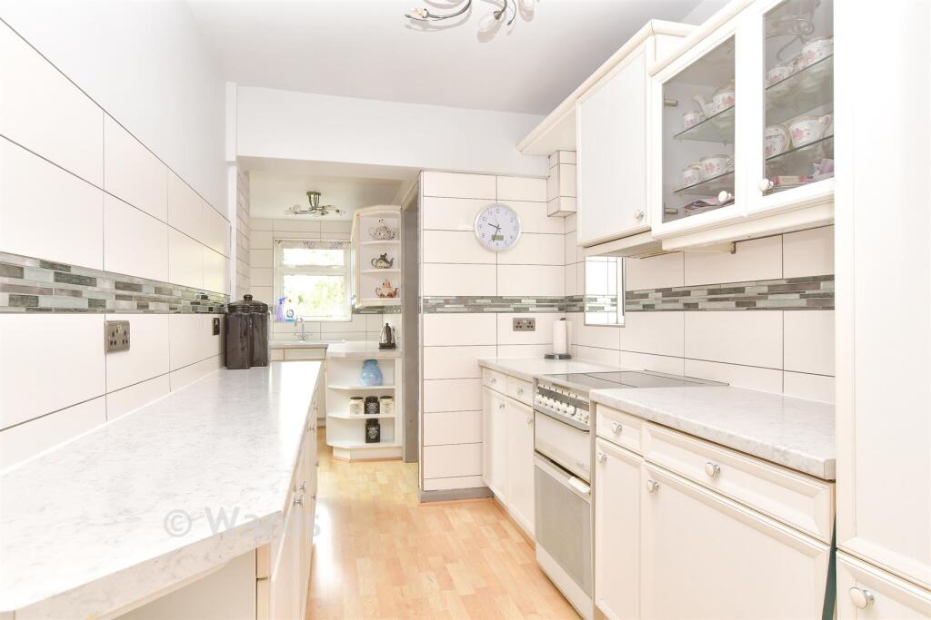House in Chatham, Snodhurst - View 5
