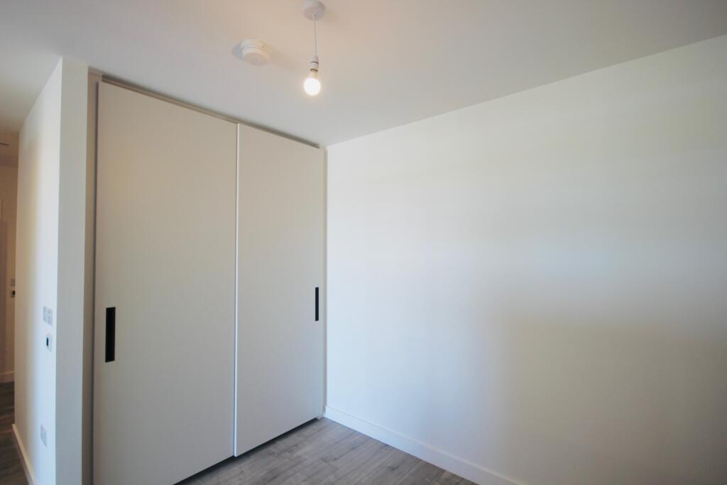 Apartment in Watford - View 4