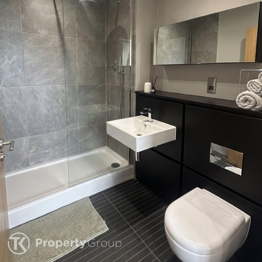Apartment in Manchester, Hulme - More