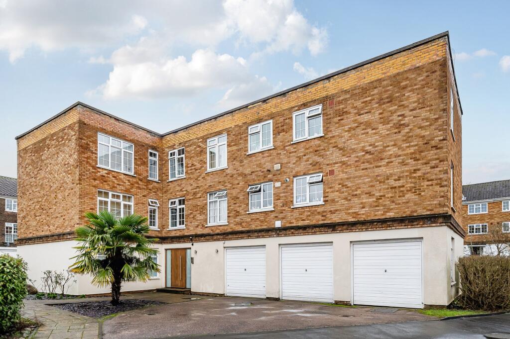 Main image of property: Paul Gardens, Edith Court, CR0