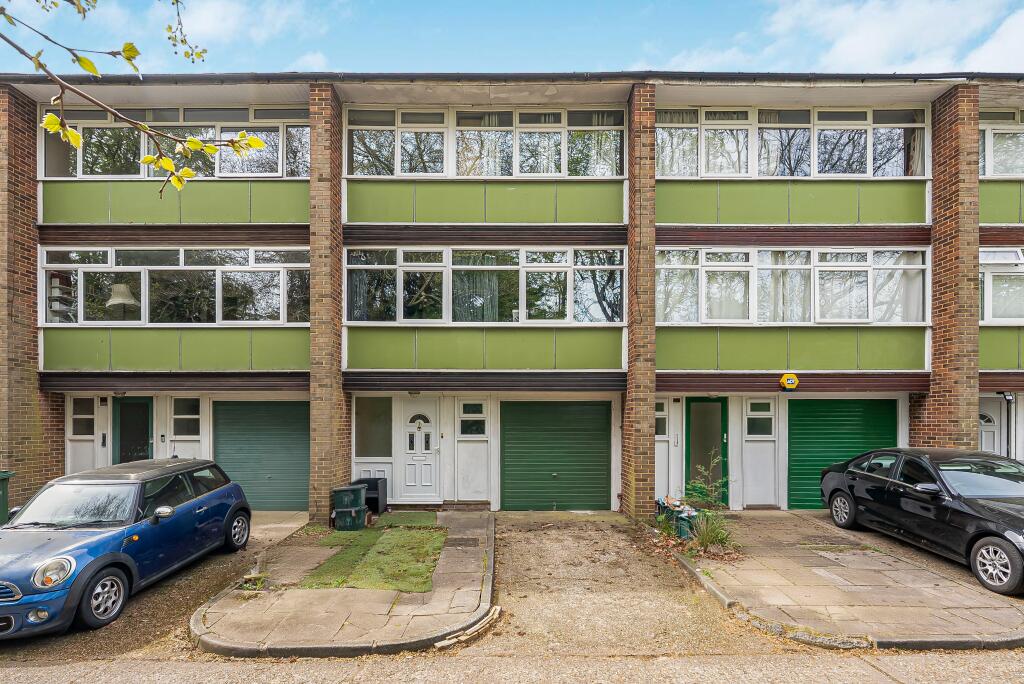 Main image of property: Abbots Park, St Albans, AL1