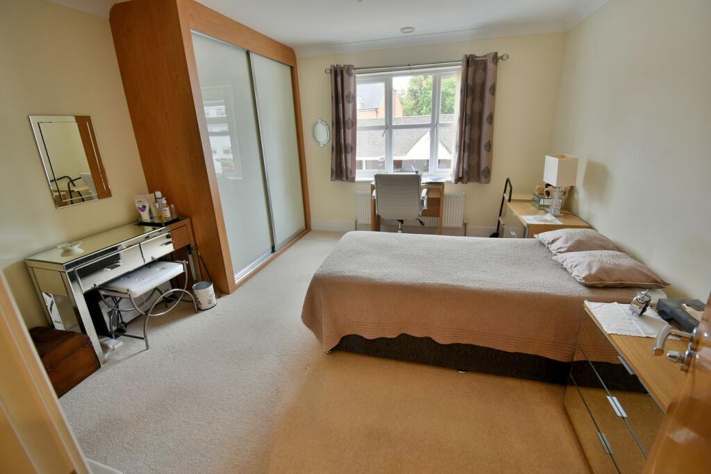Apartment in Ferndown - More