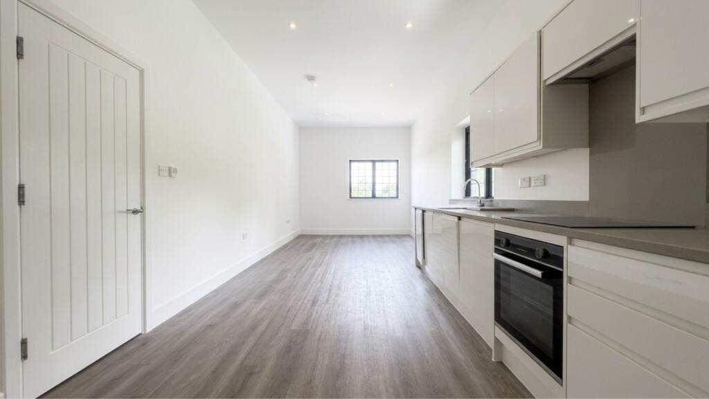 Main image of property: Flat ,  West Hill, South Croydon