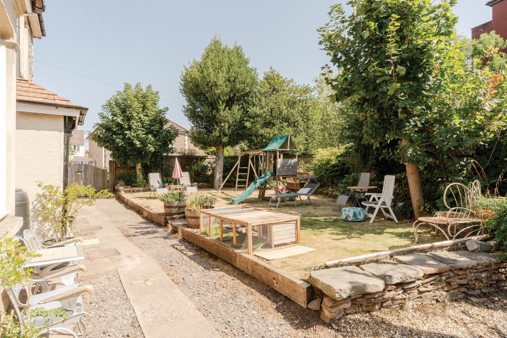 House in Bristol - View 5