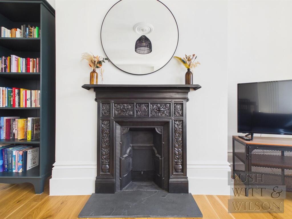 Apartment in St Leonards-on-Sea, St Leonards Green - View 4