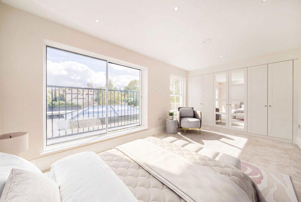 House in Elmbridge, Molesey - View 5