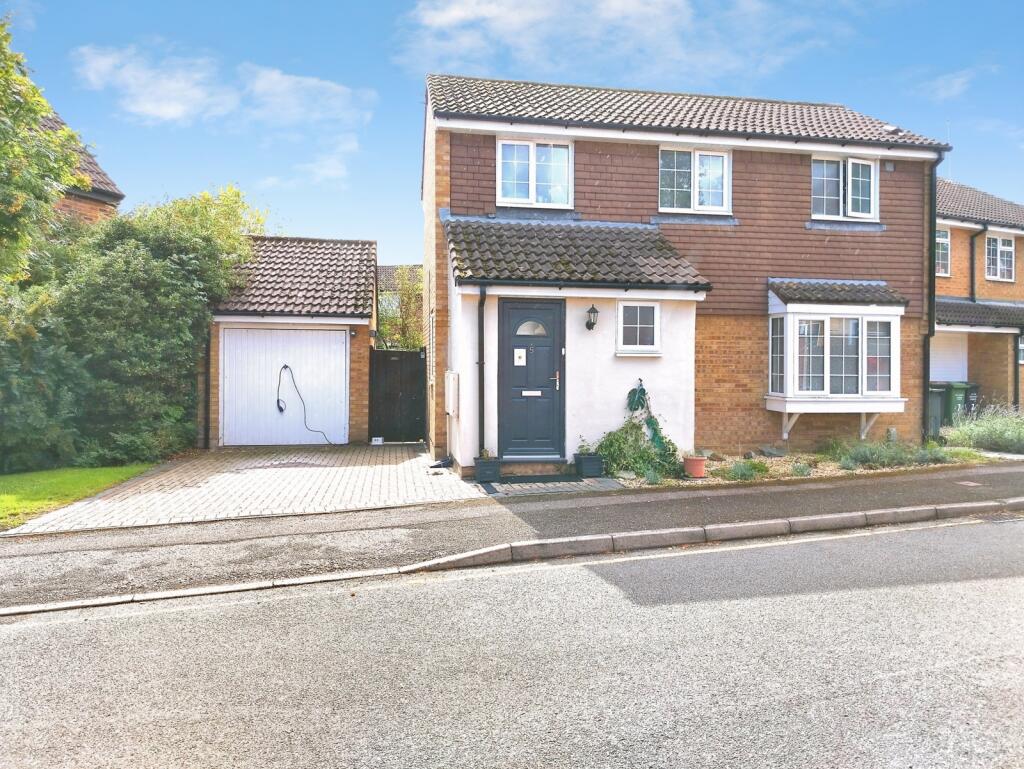 Main image of property: Linacres, LUTON, Bedfordshire, LU4