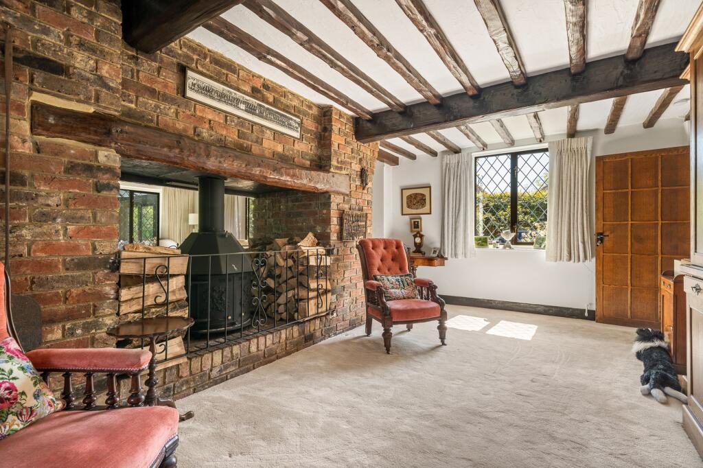 House in Wealden, Boarshead, Rotherfield - More