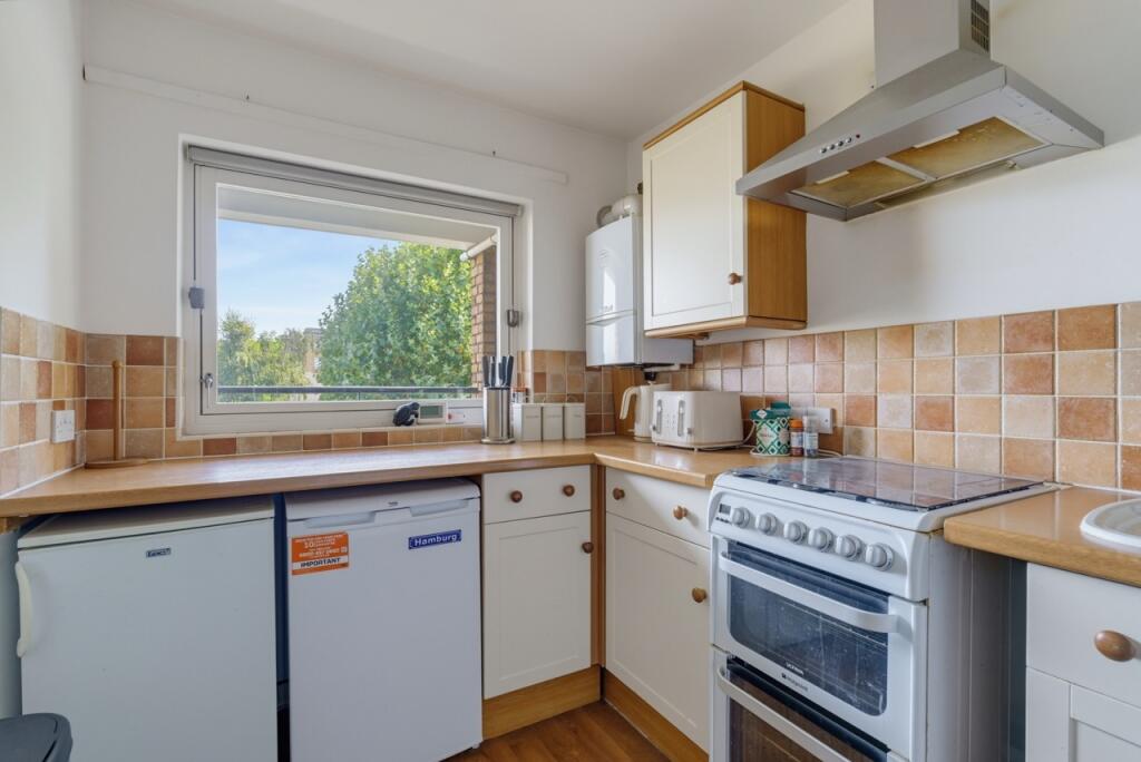 Apartment in London, East Hill Estate, Wandsworth - View 5