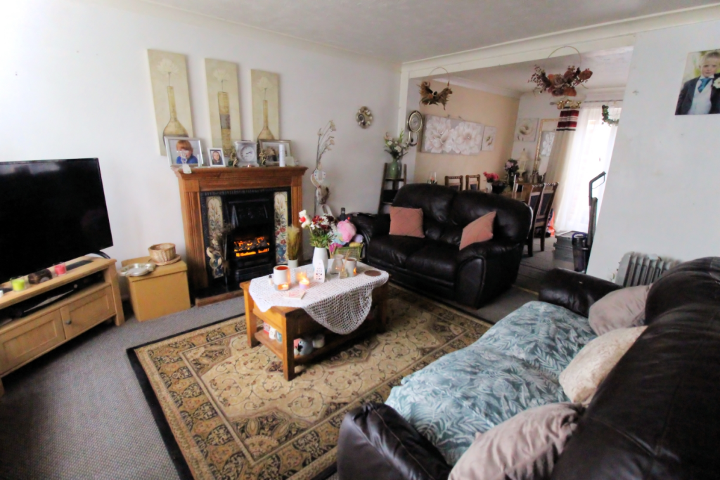 Varna Road, Bordon, Hampshire, GU35 photo 3