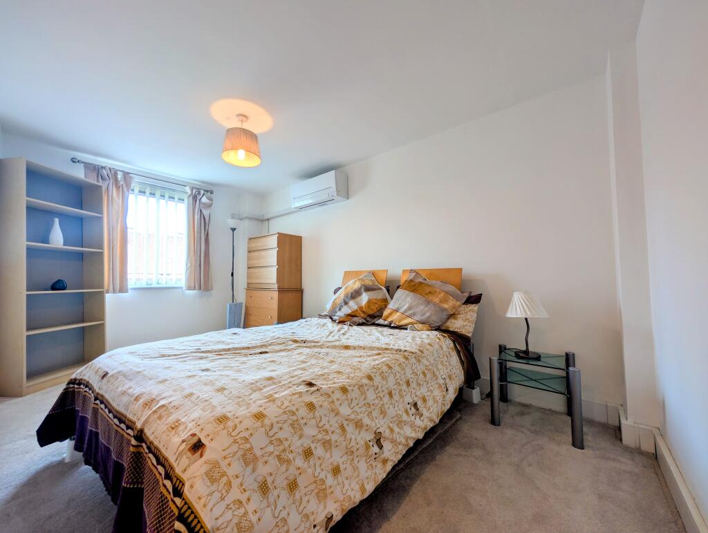 2 bedroom penthouse for rent