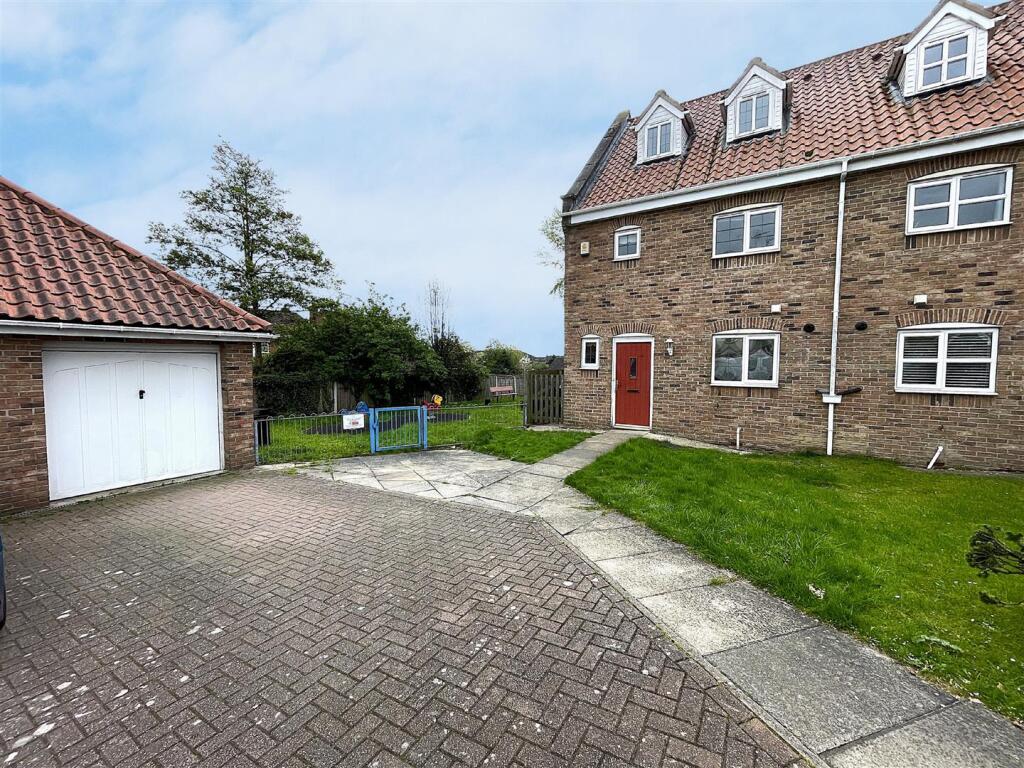 Main image of property: Henrys Mews, Sherburn In Elmet