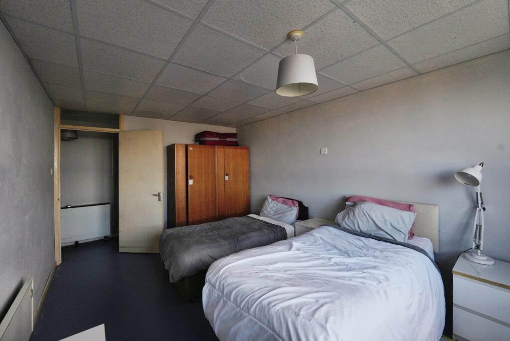Apartment in Bristol - View 2