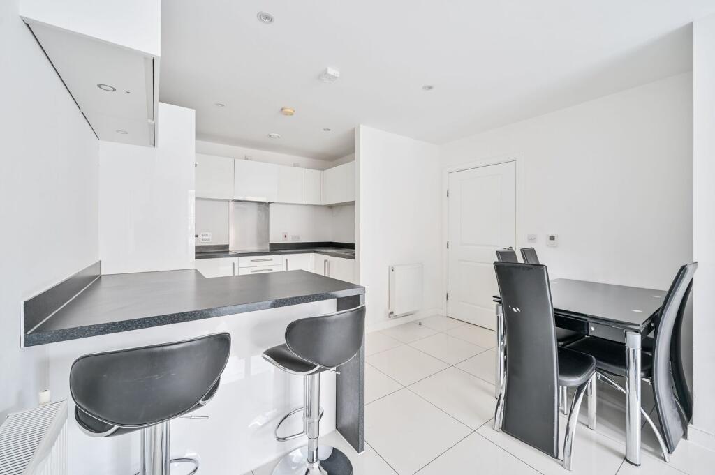 Apartment in London - View 4