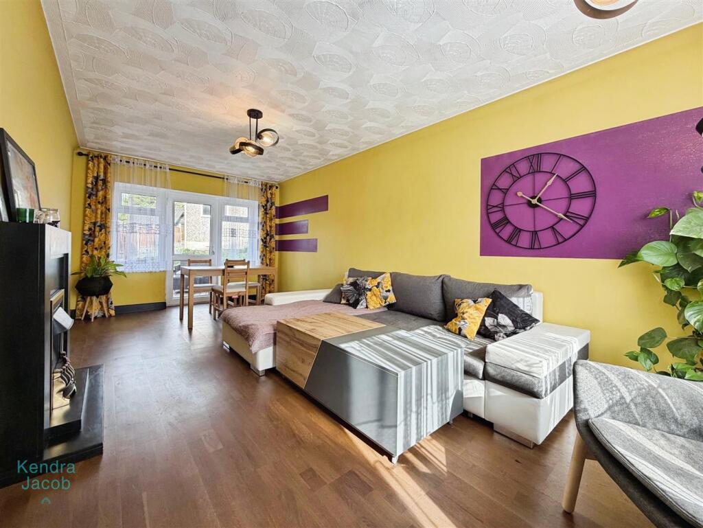 House in Sheffield - View 3