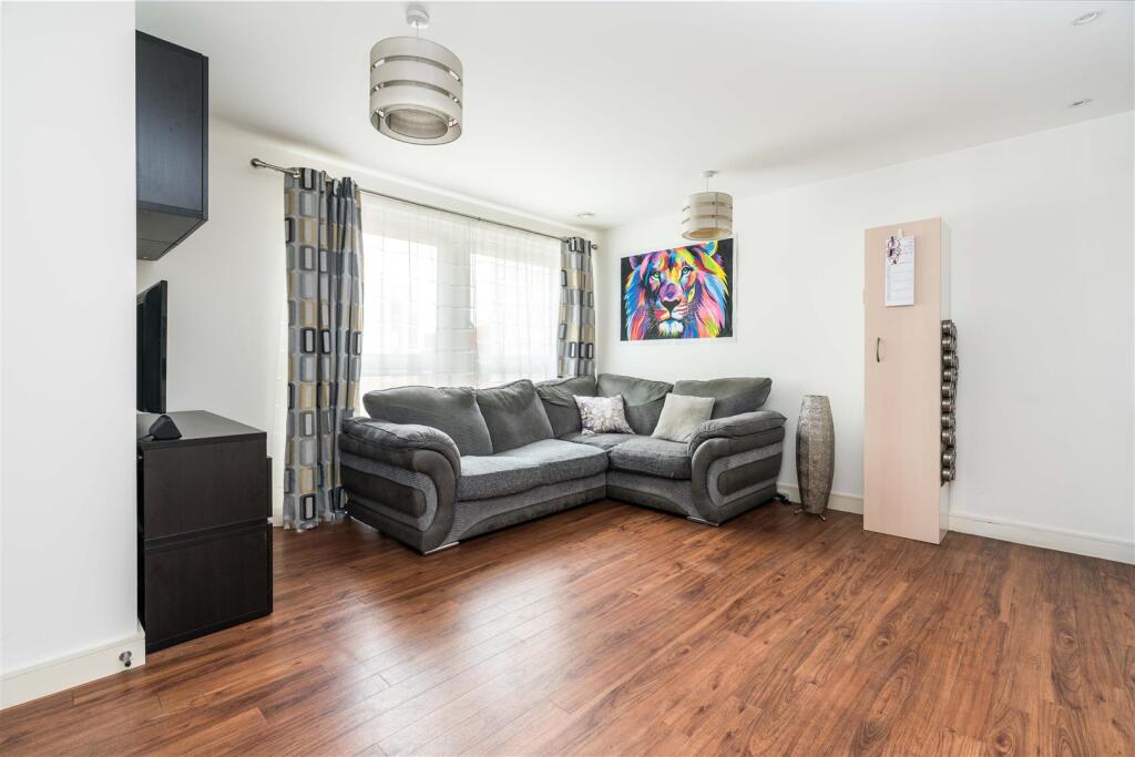 Main image of property: Greenland Place, Surrey Quays, London, SE8