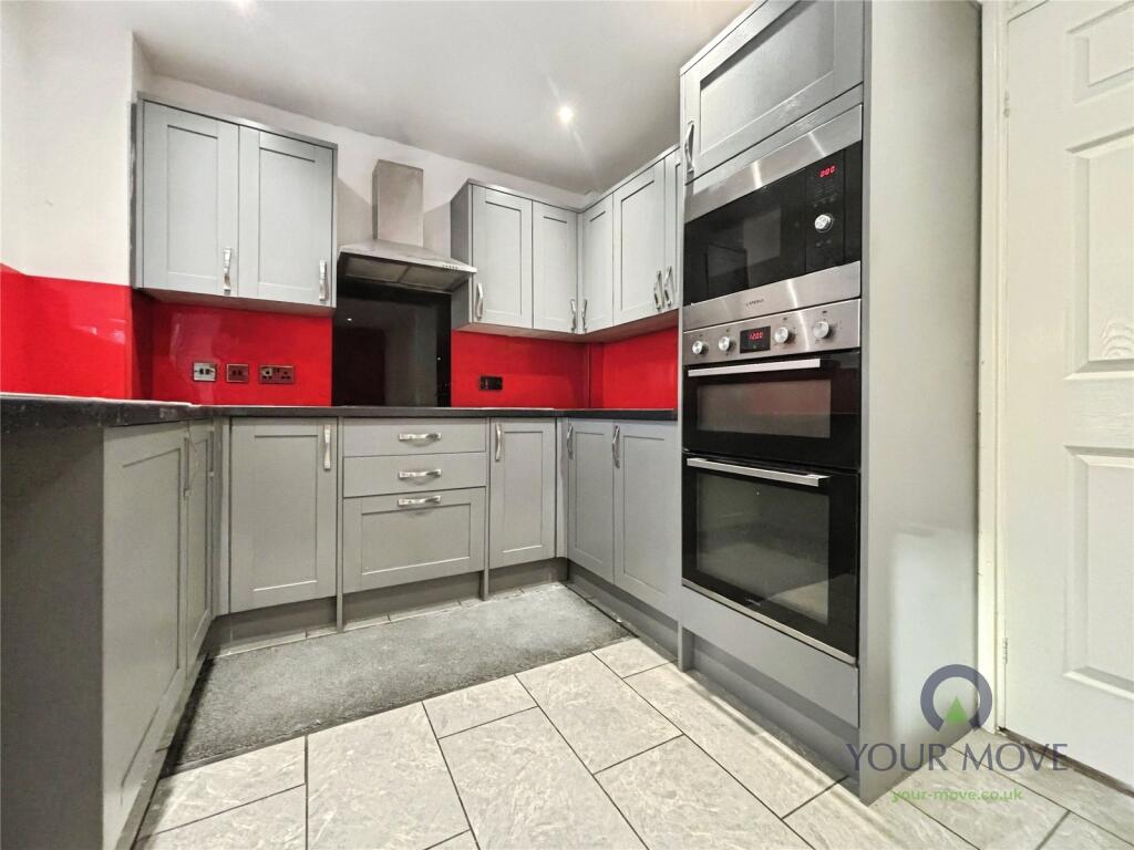 House in Worcester - View 4
