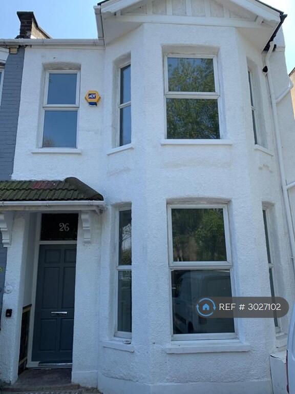Apartment in London - View 4