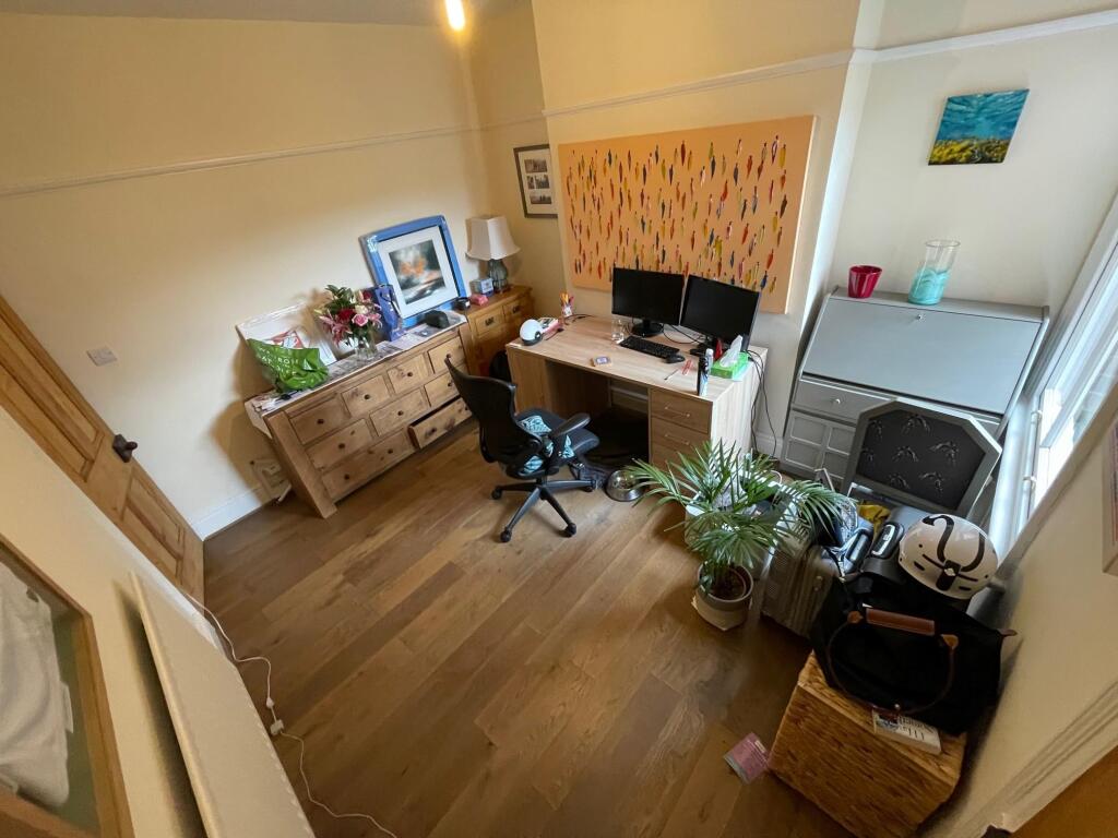 House in Rugby, Warwickshire - View 4