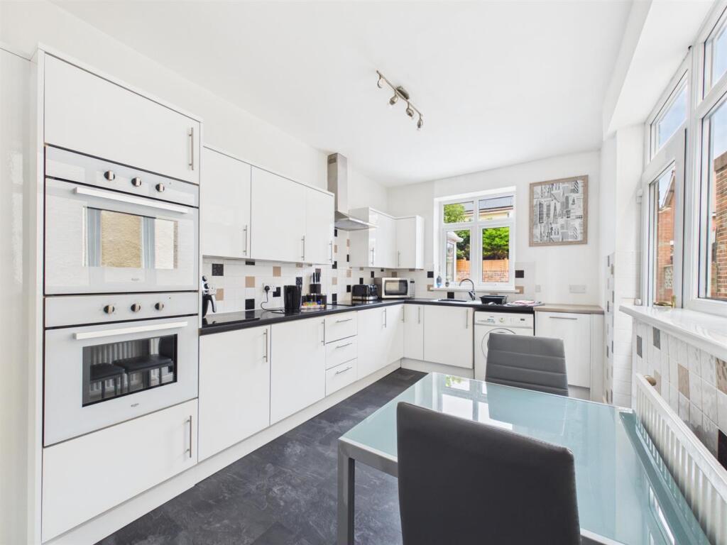 House in York - View 4