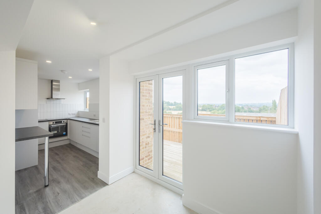 Apartment in Swindon - More