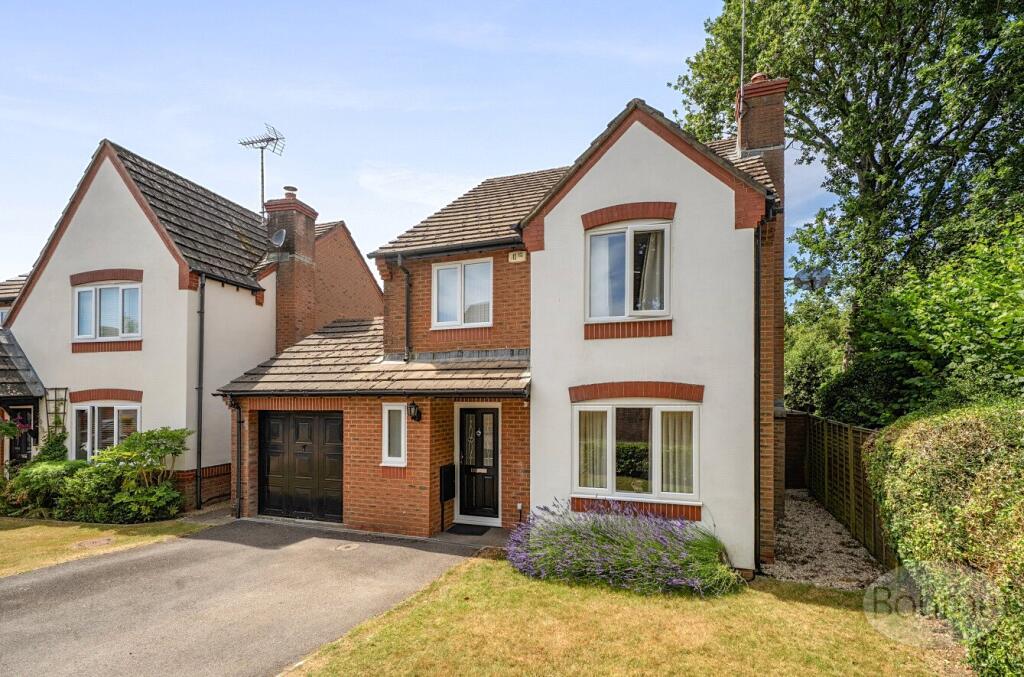 Main image of property: Upper Mount, Liss, Hampshire, GU33