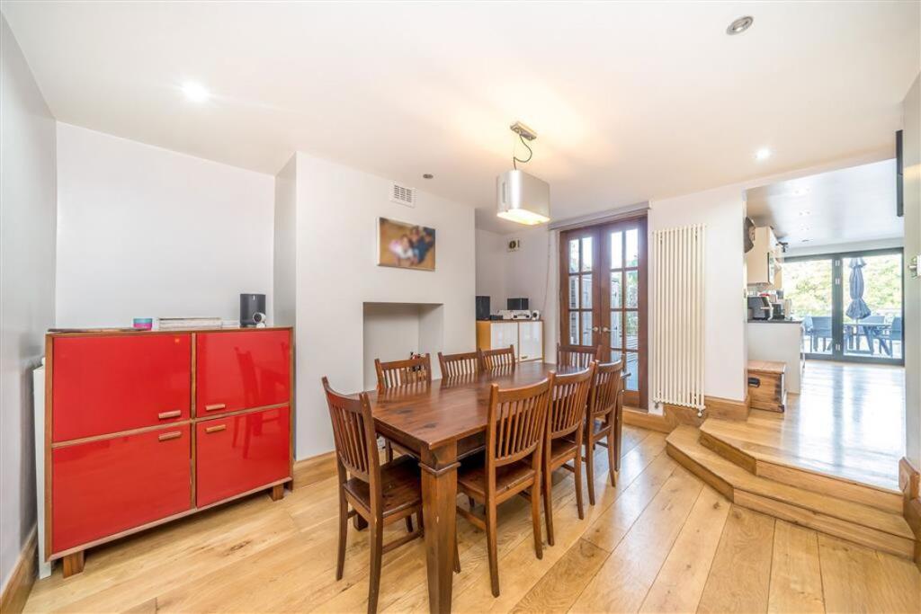 House in London, Royal Borough of Greenwich - View 3