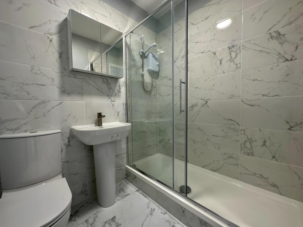 3 bedroom flat for rent