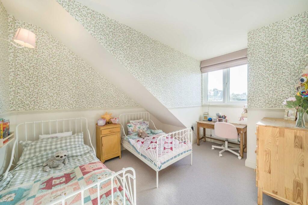 House in London - More