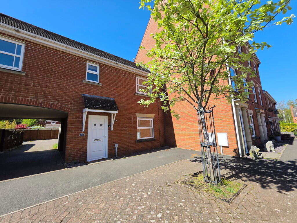 3-bed house on Birch Valley Road, Kidsgrove, Stoke-on-Trent, £165,000