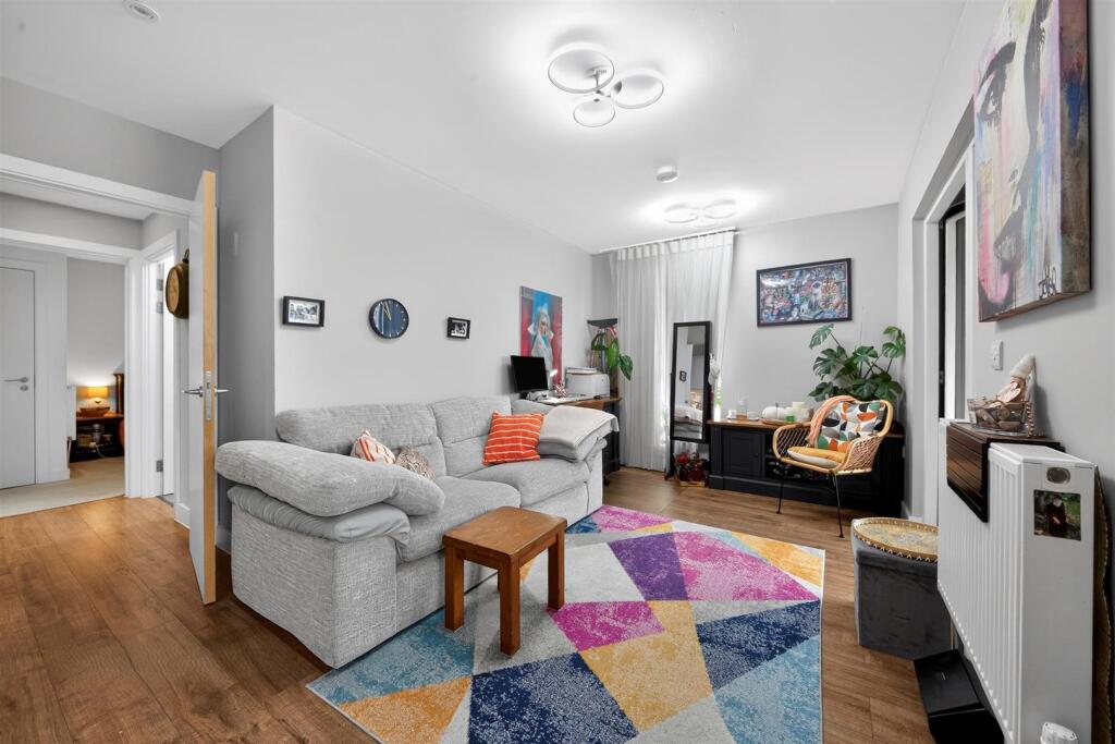 Main image of property: Edgware Road, London