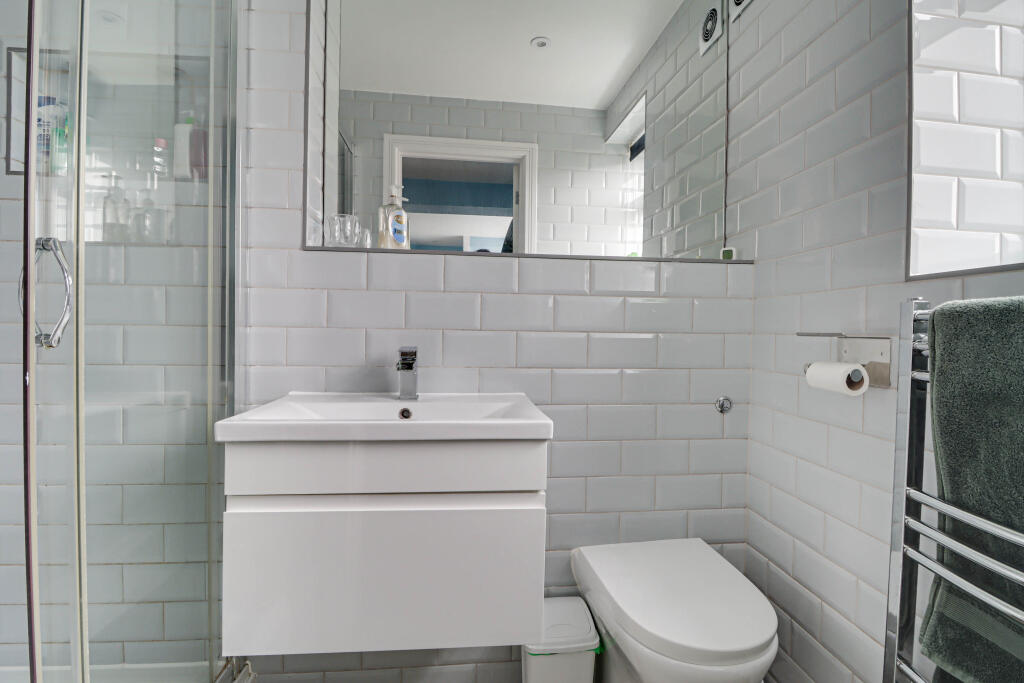 Additional image 10 of Cell Barnes Lane, St Albans, AL1