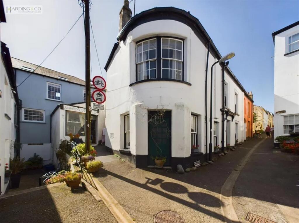 Main image of property: Auction Lot: A charming townhouse in Apppledore, North Devon, Appledore, Devon