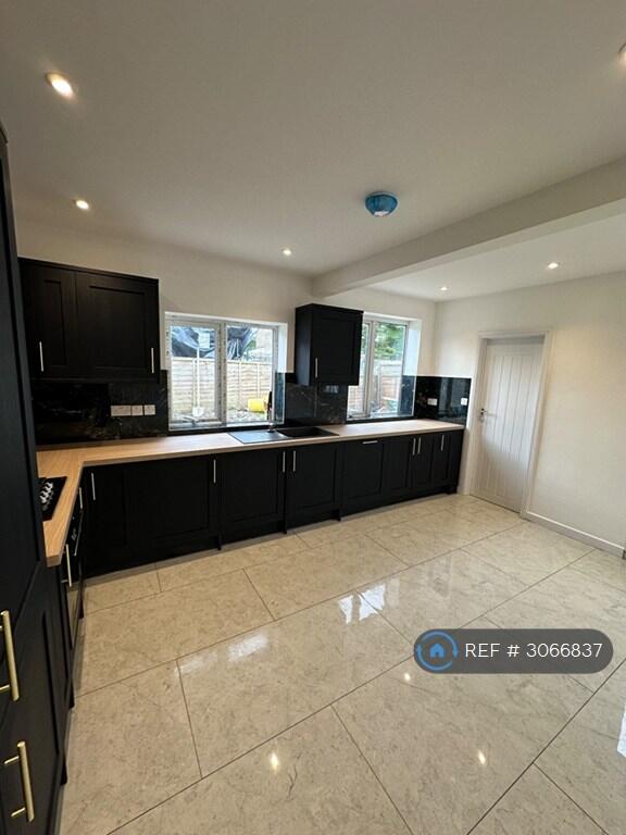 House in Reading - View 4