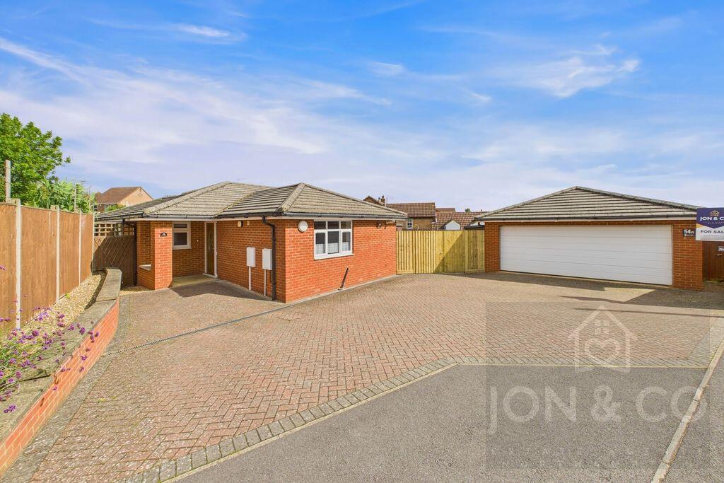 3-bed detached on Watersmeet | Rushmere | NN1, £475,000