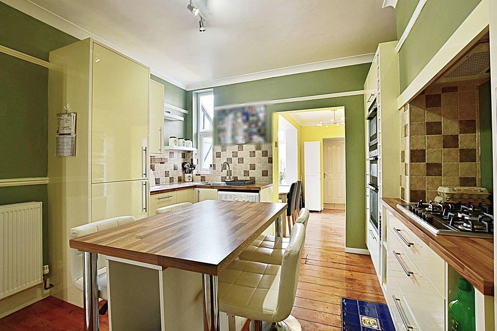 House in Lincoln, Lincolnshire - More