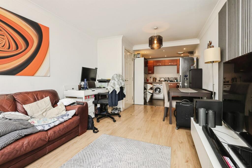 Apartment in Birmingham, Rea Valley, Digbeth - View 5