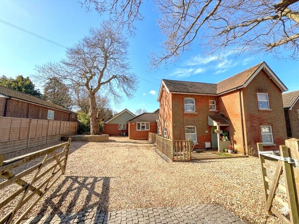 Main image of property: Church Road, Locks Heath, Southampton