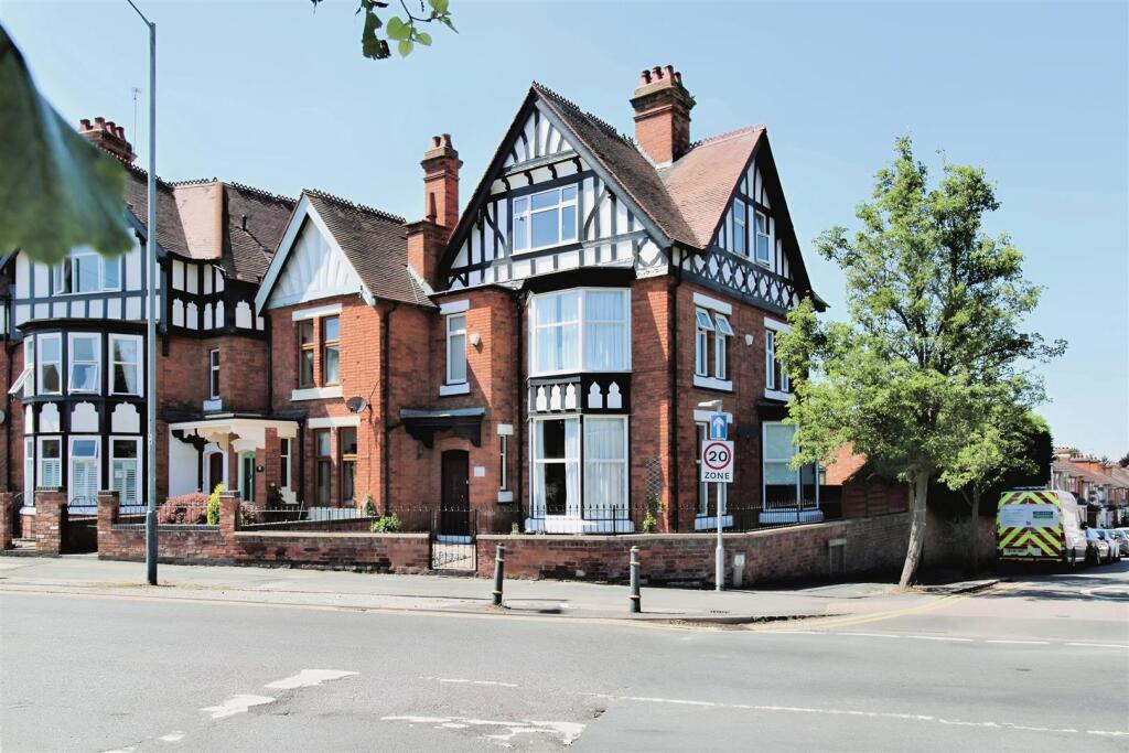 Main image of property: Clifton Road, Rugby