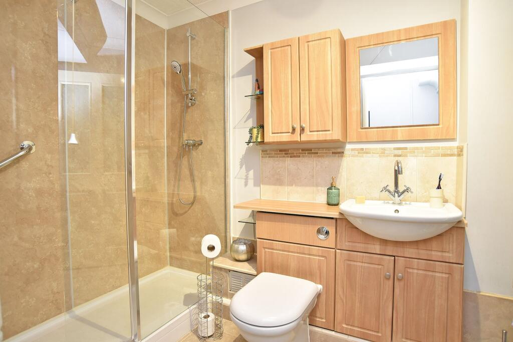 Apartment in Harrogate - View 3