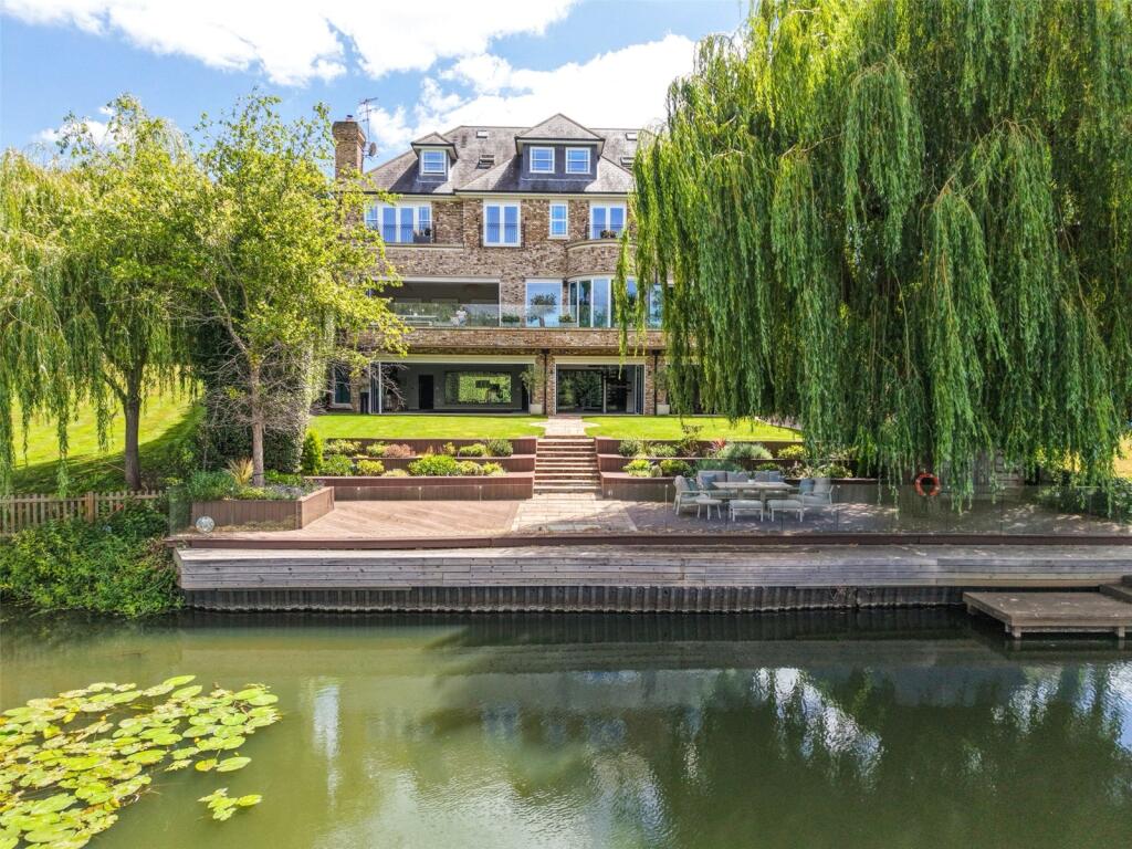 Main image of property: Pelhams Walk, Esher, KT10
