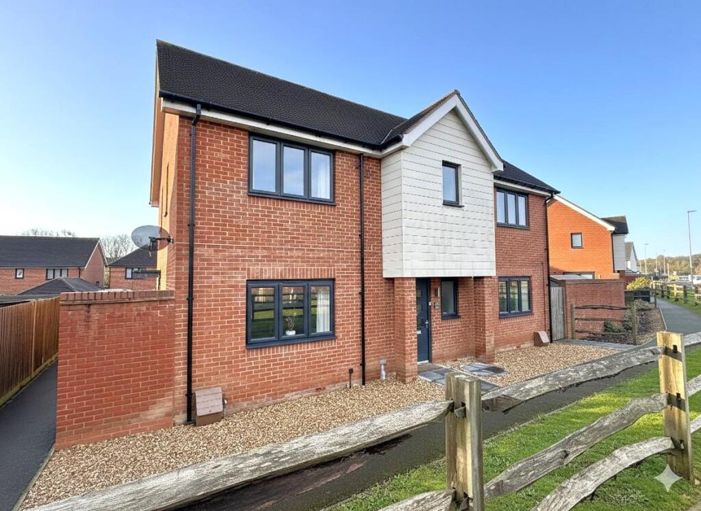 Main image of property: Claypit Copse, Bursledon, Southampton