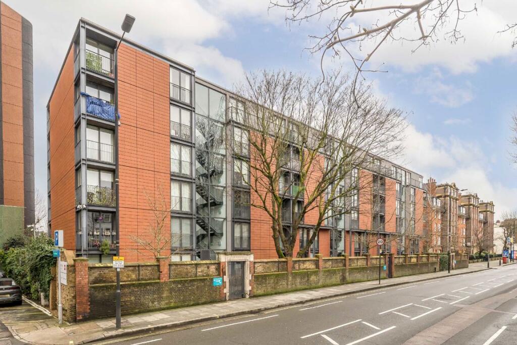 Main image of property: Beaufort Court, London