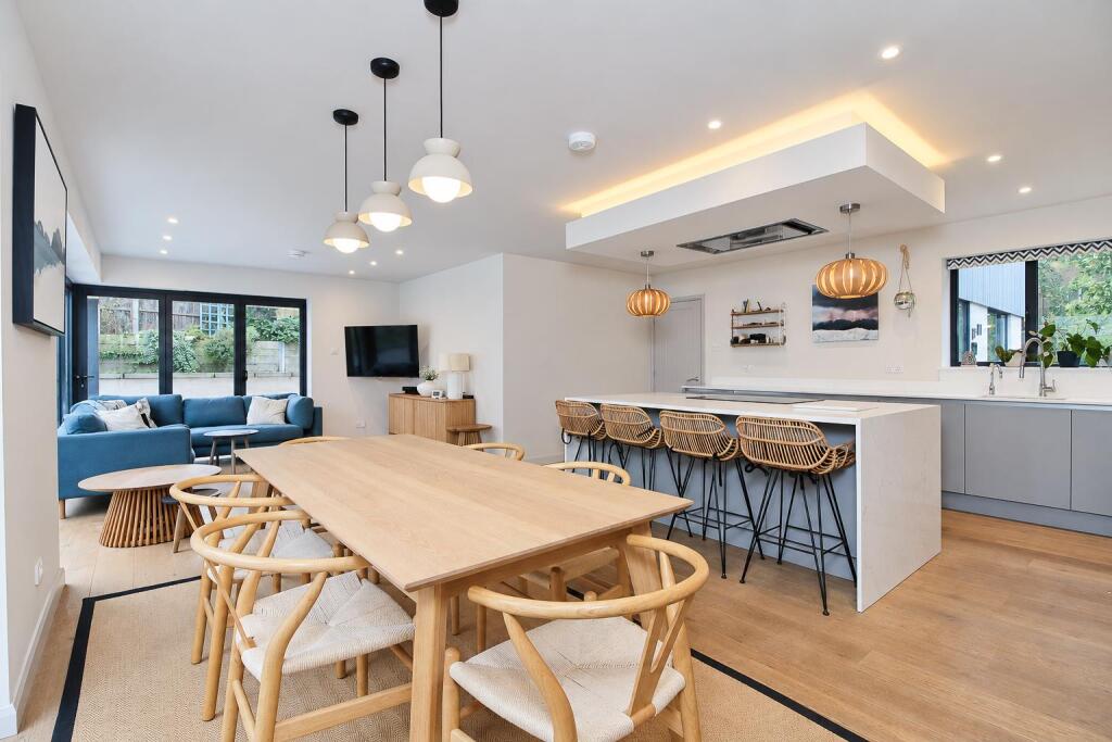 House in Hitchin, Benslow - View 4